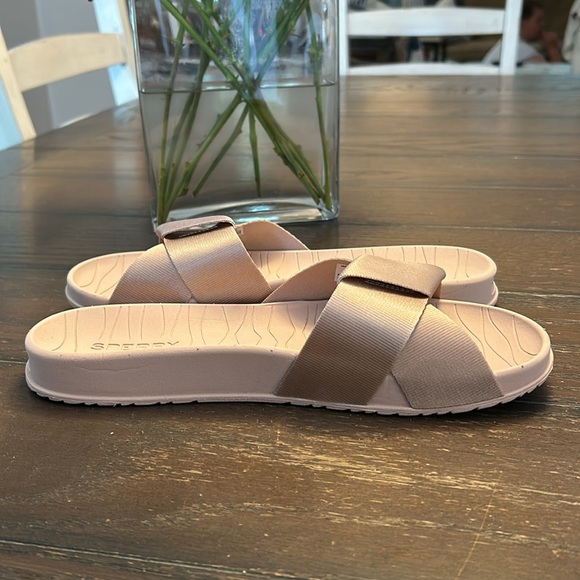 Sperry Top Sider slides.  Size 9.  Pink. - Picture 3 of 10